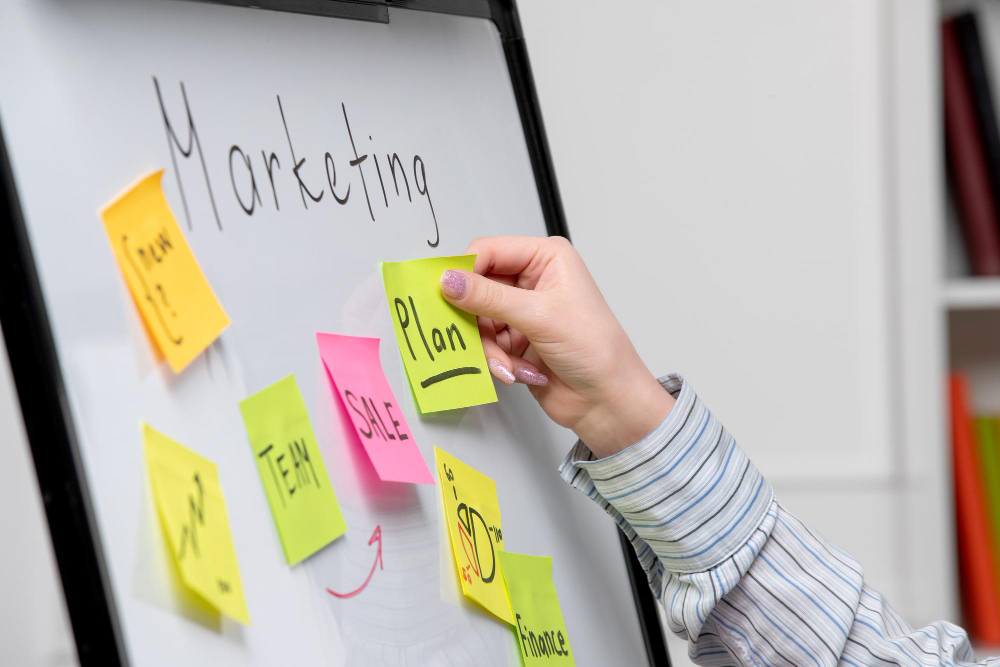 Marketing przemysłowy: Jak skutecznie docierać do klientów B2B?